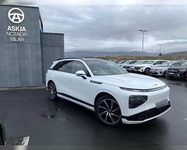 2025 Xpeng G9 Performance Premium