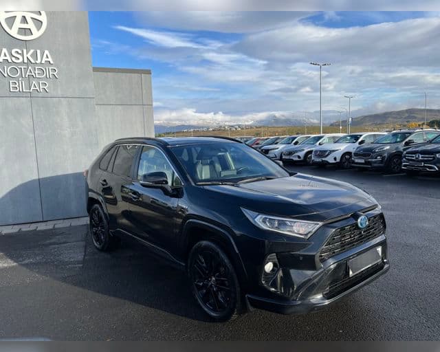 2022 Toyota RAV4 Black Edition Hybrid