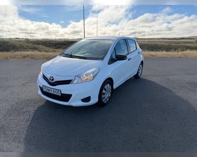 2013 Toyota Yaris Live