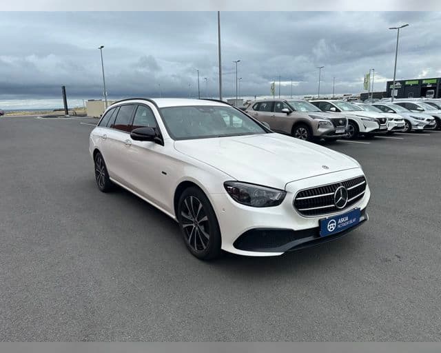 2020 Mercedes-Benz E-Class 300 DE Progressive Plug-in Hybrid