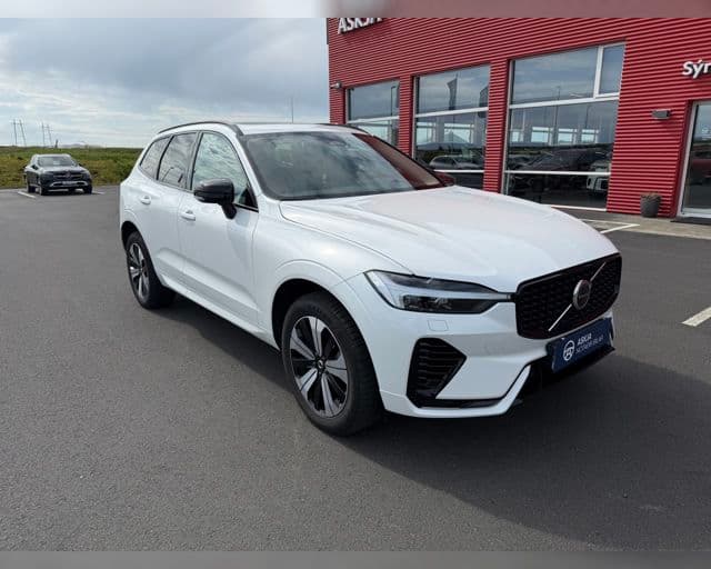 2025 Volvo XC60 T6 Ultimate Bright
