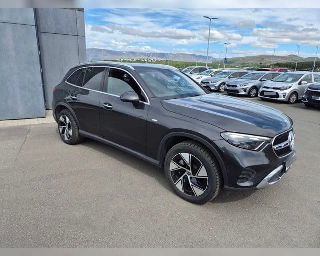 2025 Mercedes-Benz GLC 300 E 4MATIC Progressive