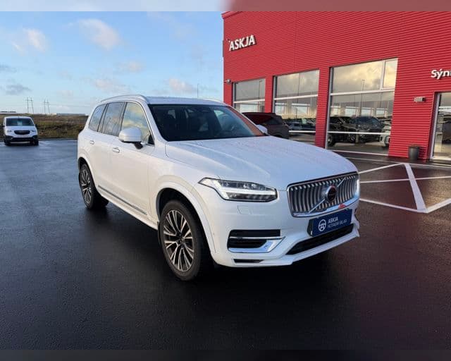 2022 Volvo XC90 Ultimate Bright T8
