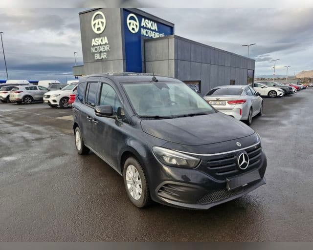 2025 Mercedes-Benz EQT