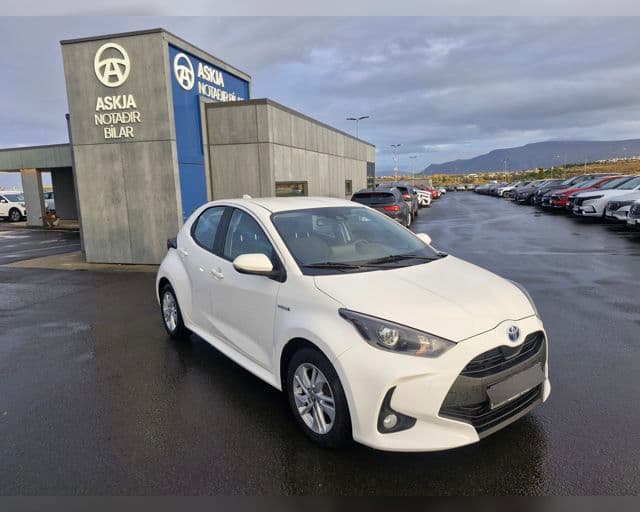 2021 Toyota Yaris Hybrid
