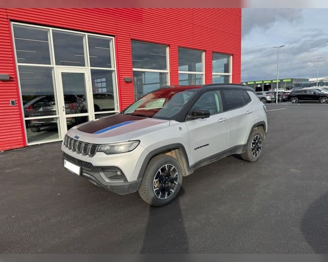 2022 Jeep Compass Trackhawk PHEV