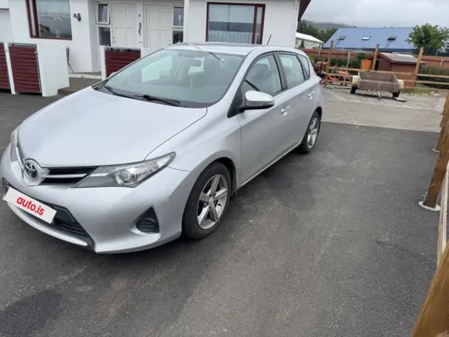 2015 Toyota Auris