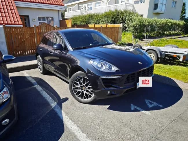 2015 Porsche Macan S