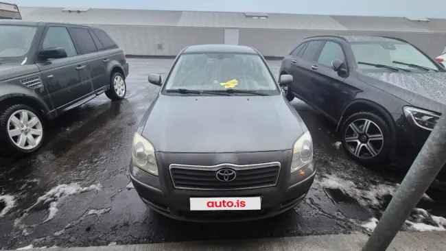 2005 Toyota Avensis