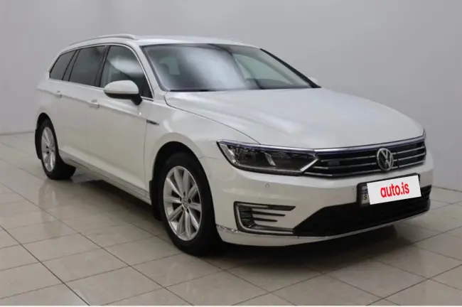 2018 Volkswagen Passat GTE
