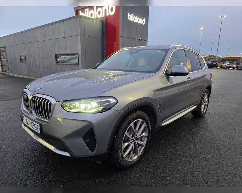 2023 BMW X3 xDrive30e X-Line