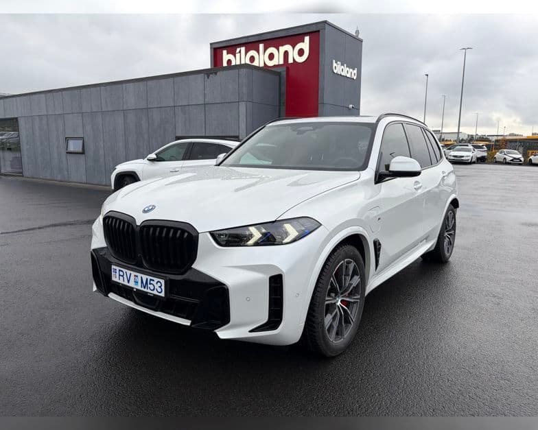 2025 BMW X5 xDrive50e M-Sport