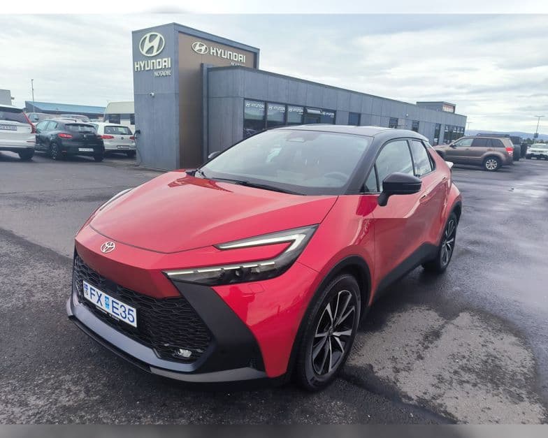 2025 Toyota C-HR Style BI-Tone PHEV