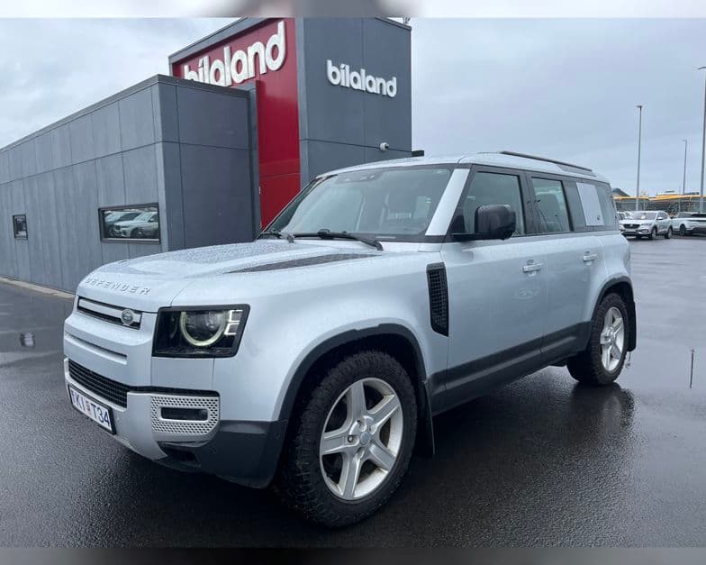 2022 Land Rover Defender 2 3 0d SE 200ps