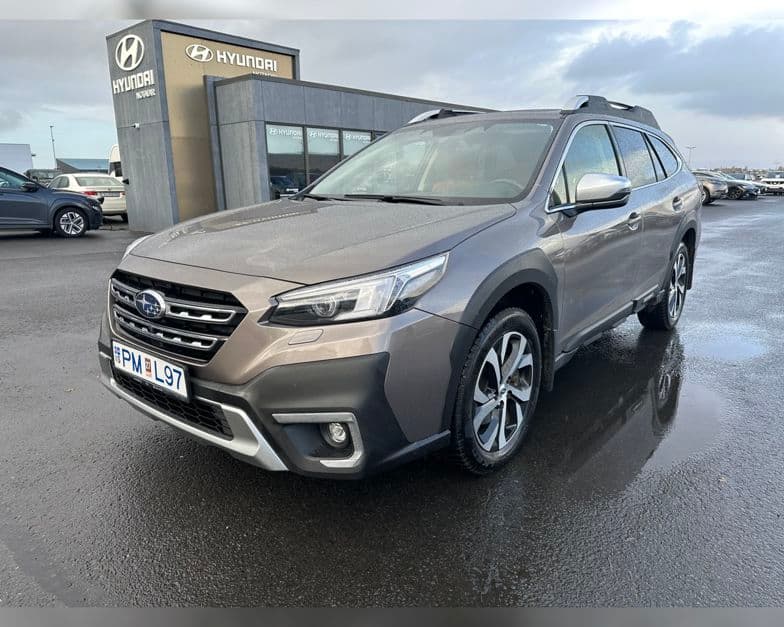 2023 Subaru Outback LUX