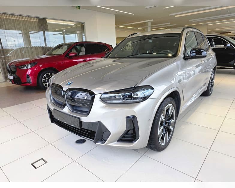 2025 BMW iX3 M-Sport