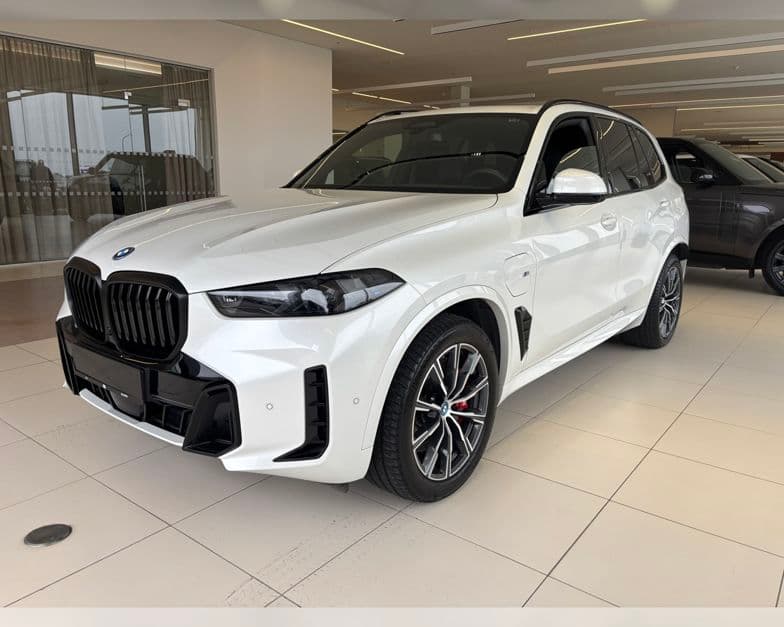 2024 BMW X5 xDrive50e M-Sport