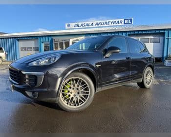 2016 Porsche Cayenne S E-Hybrid