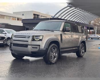 2025 Land Rover Defender P 400e HSE X Dynamic