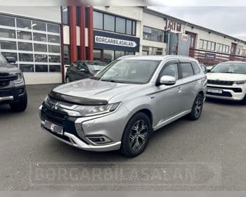 2020 Mitsubishi Outlander Intense