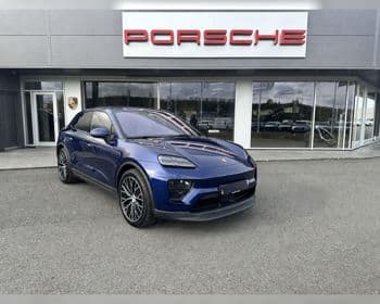 2026 Porsche Macan 4