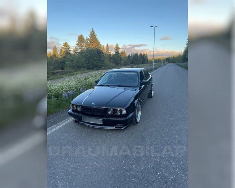 1990 BMW 5 Series 520