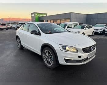 2017 Volvo S60 Cross Country