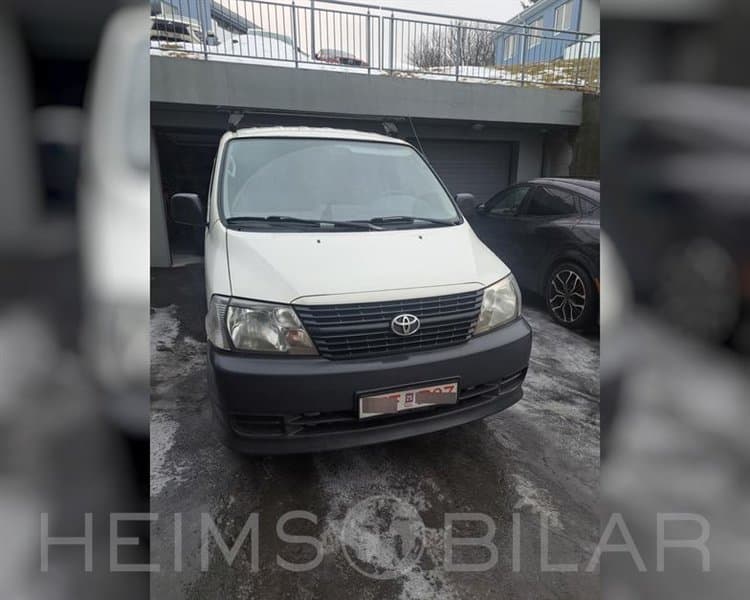 2008 Toyota Hiace