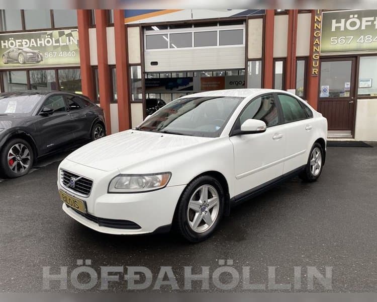 2010 Volvo S40