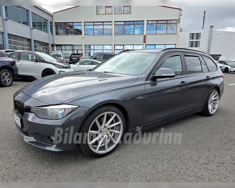 2013 BMW 3 Series 318d