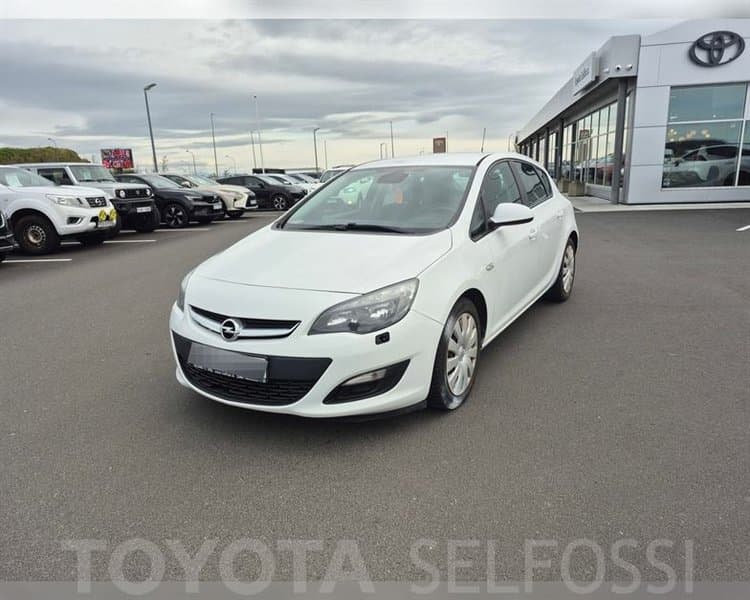 2013 Opel Astra