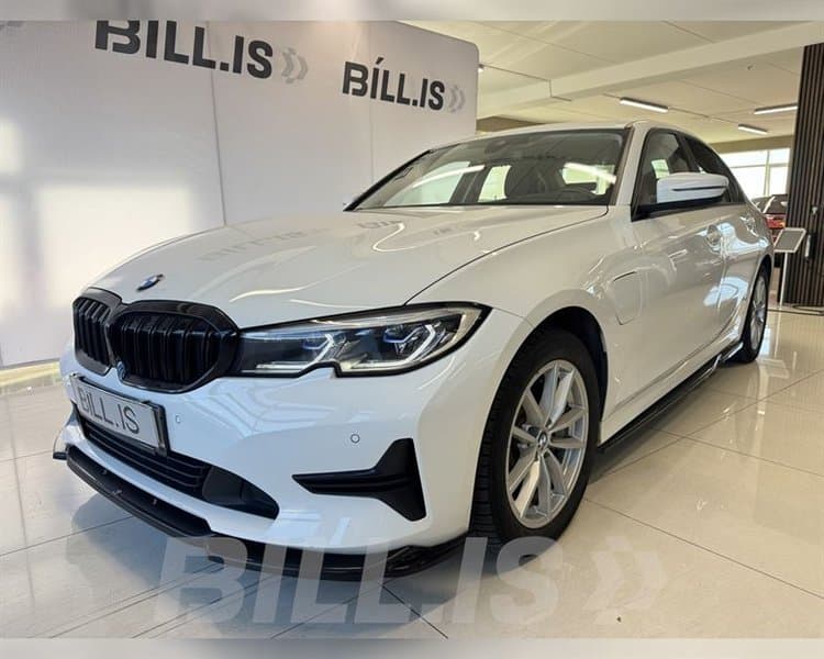 2019 BMW 3 Series 330e
