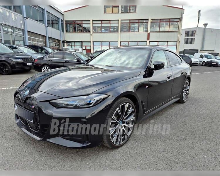2022 BMW i4 M50