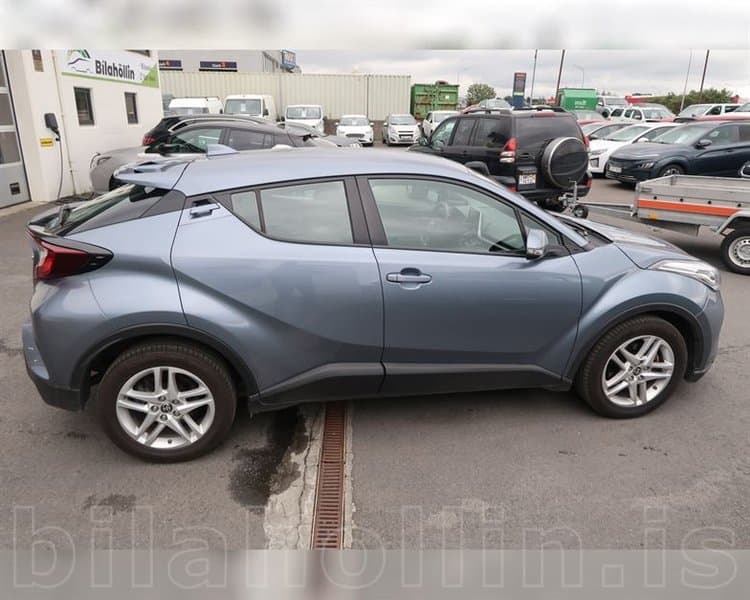 2023 Toyota C-HR
