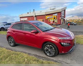 2022 Hyundai Kona Premium 64 KW