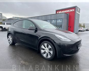 2023 Tesla Model Y SR