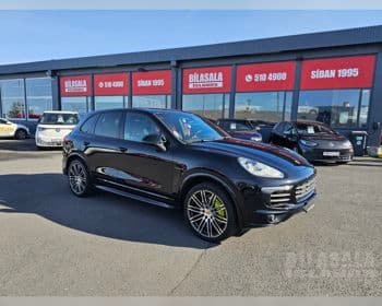 2017 Porsche Cayenne S E-Hybrid Platinum