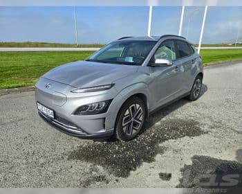 2023 Hyundai Kona Premium 64kWh
