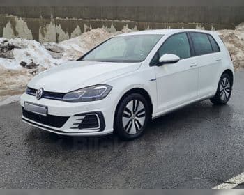2017 Volkswagen Golf GTE Premium Plug-in Hybrid