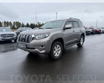 2022 Toyota Land Cruiser 150 GX