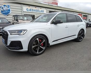 2022 Audi Q7 60 TFSI E S Line