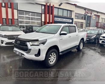 2023 Toyota Hilux VX Invicible