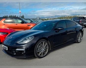 2017 Porsche Panamera 4S V8