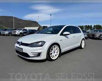 2016 Volkswagen Golf GTE Highline