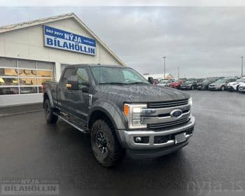 2018 Ford F-350 Lariat FX4 37
