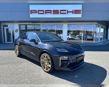 2025 Porsche Macan Turbo
