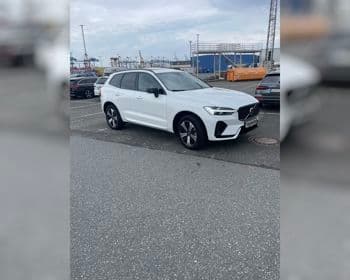 2025 Volvo XC60 T6 Dark Plug IN