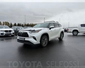 2021 Toyota Highlander Luxury