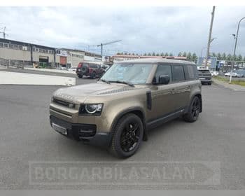 2024 Land Rover Defender SE P400