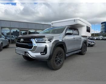2022 Toyota Hilux VX